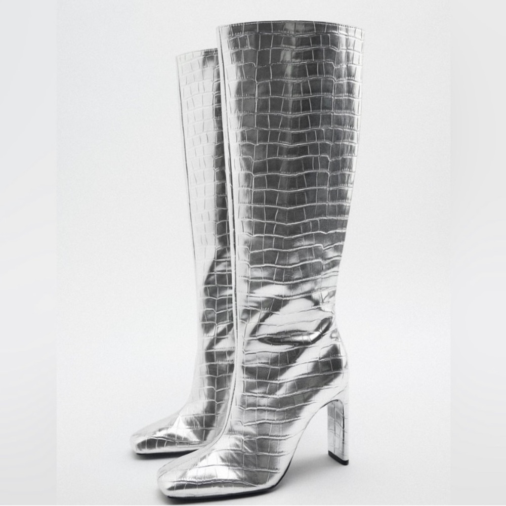 Zara metallic silver laminated heeled boots Ref 3004/010